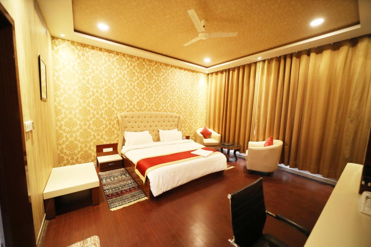 Hotel Panchsheel Ayodhya Ngoại thất bức ảnh